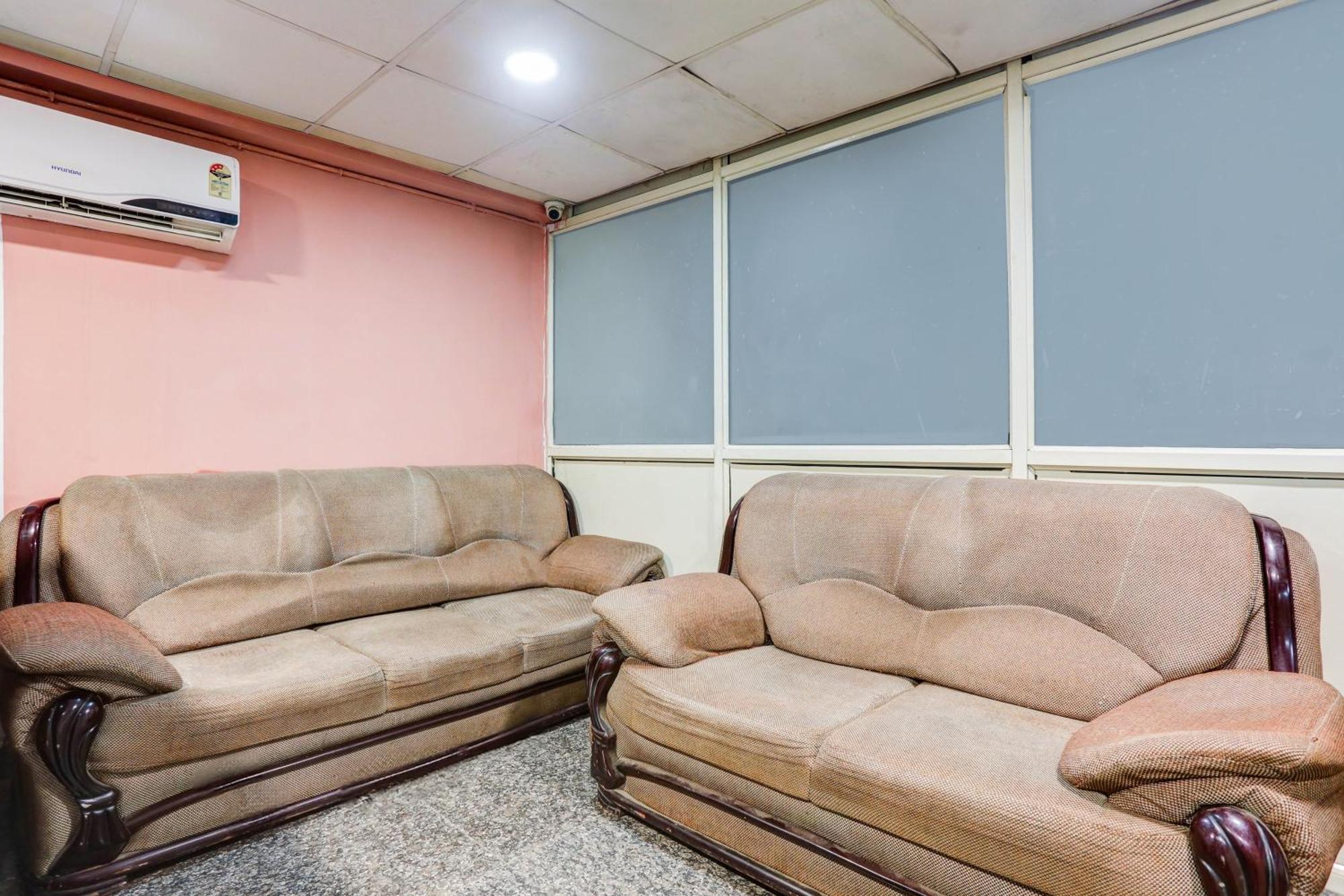 Super Hotel O Rohini Sector 20 Formerly Yellow Saffron Delhi  Luaran gambar