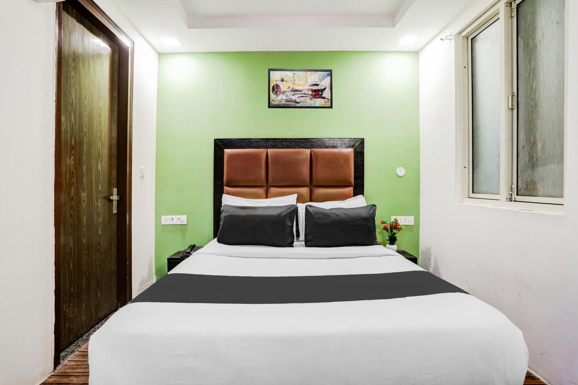 Super Hotel O Rohini Sector 20 Formerly Yellow Saffron Delhi  Luaran gambar